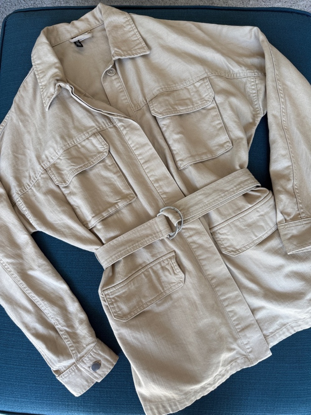 H&M Beige Utility Jacket with D-Ring Belt - Picture 2 of 9